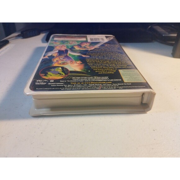 The Black Cauldron (VHS, 2000, Gold Collection Edition) - Picture 7 of 8